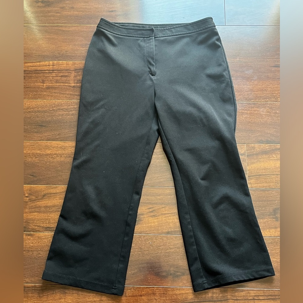 ⭐️EUC - Express - Black Capris - Womans Size 3/4